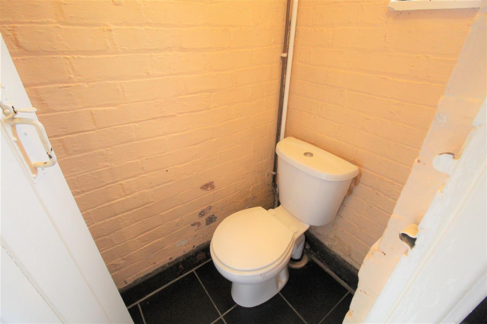 Yarnbrook Grove, Norton, Stoke-On-Trent
